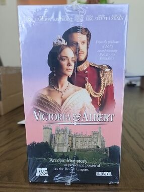 Victoria & Albert (A&E) DVD - Pink Cover